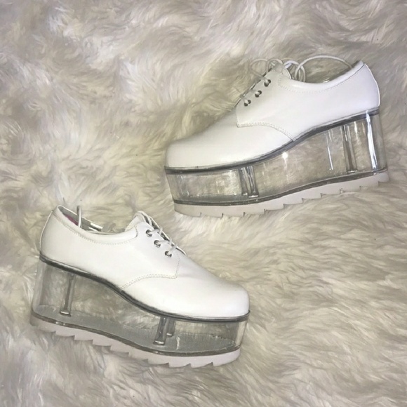 YRU Shoes - YRU Qloud platforms
